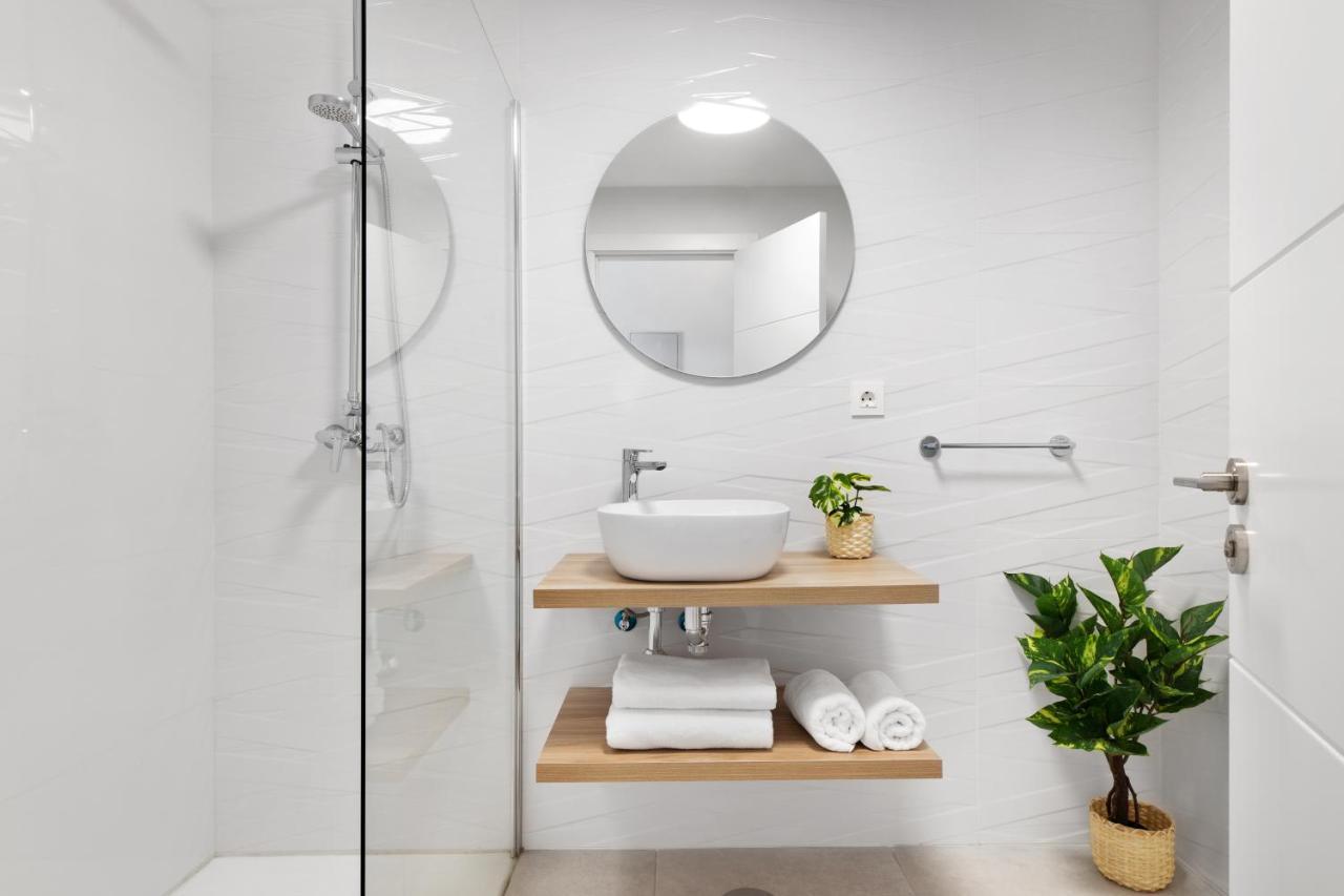 Lanzarote Blue Senator Apartment กอสตา เตกีสเซ ภายนอก รูปภาพ